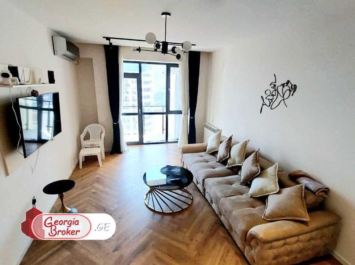 nearly repaired 3-room apartment for sale